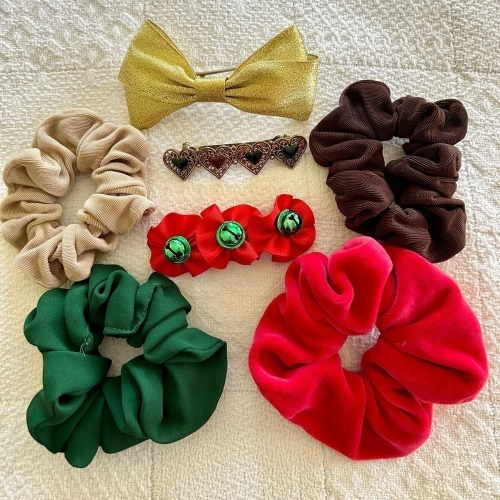 Bundle of Seven Hair Accessories Scrunchies Barrettes Bows Holiday Red Green